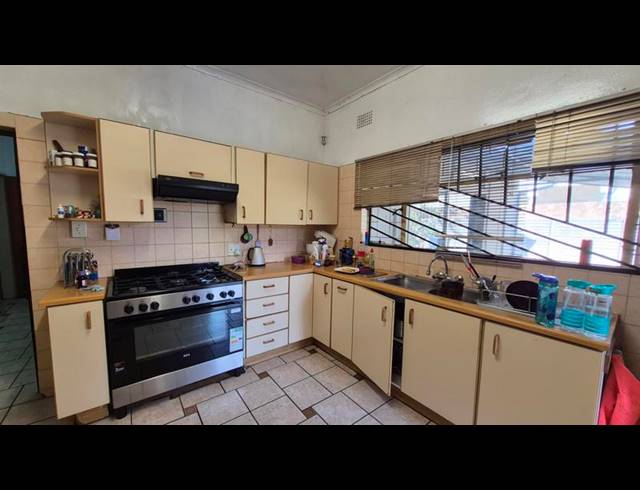 5 BEDROOM HOUSE FOR SALE IN ELDORAIGNE